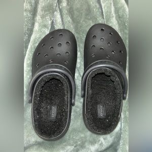 Black fuzzy crocs